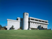 北海道池田町十勝ワイン/池田町ブドウ・ブドウ酒研究所