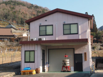 (株)福山健康舎/山野峡大田ワイナリー (株)福山健康舎/山野峡大田ワイナリー